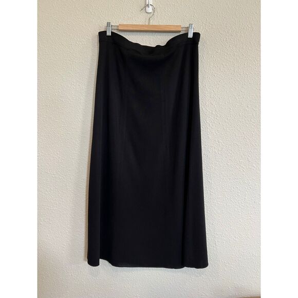 Exclusively Vintage Misook 36" Straight Knit Skirt in Black Size Large - Picture 2 of 3